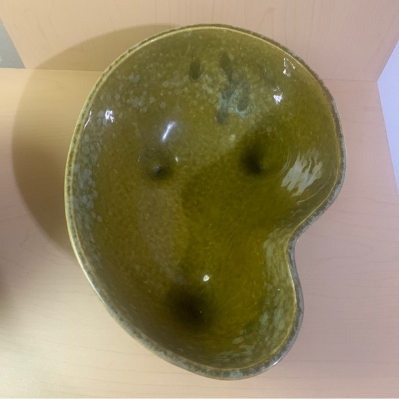 Unique Pair of Glazed Earthy Ceramic Planters - Vintage Tri-Footed Planters - Picture 4 of 14